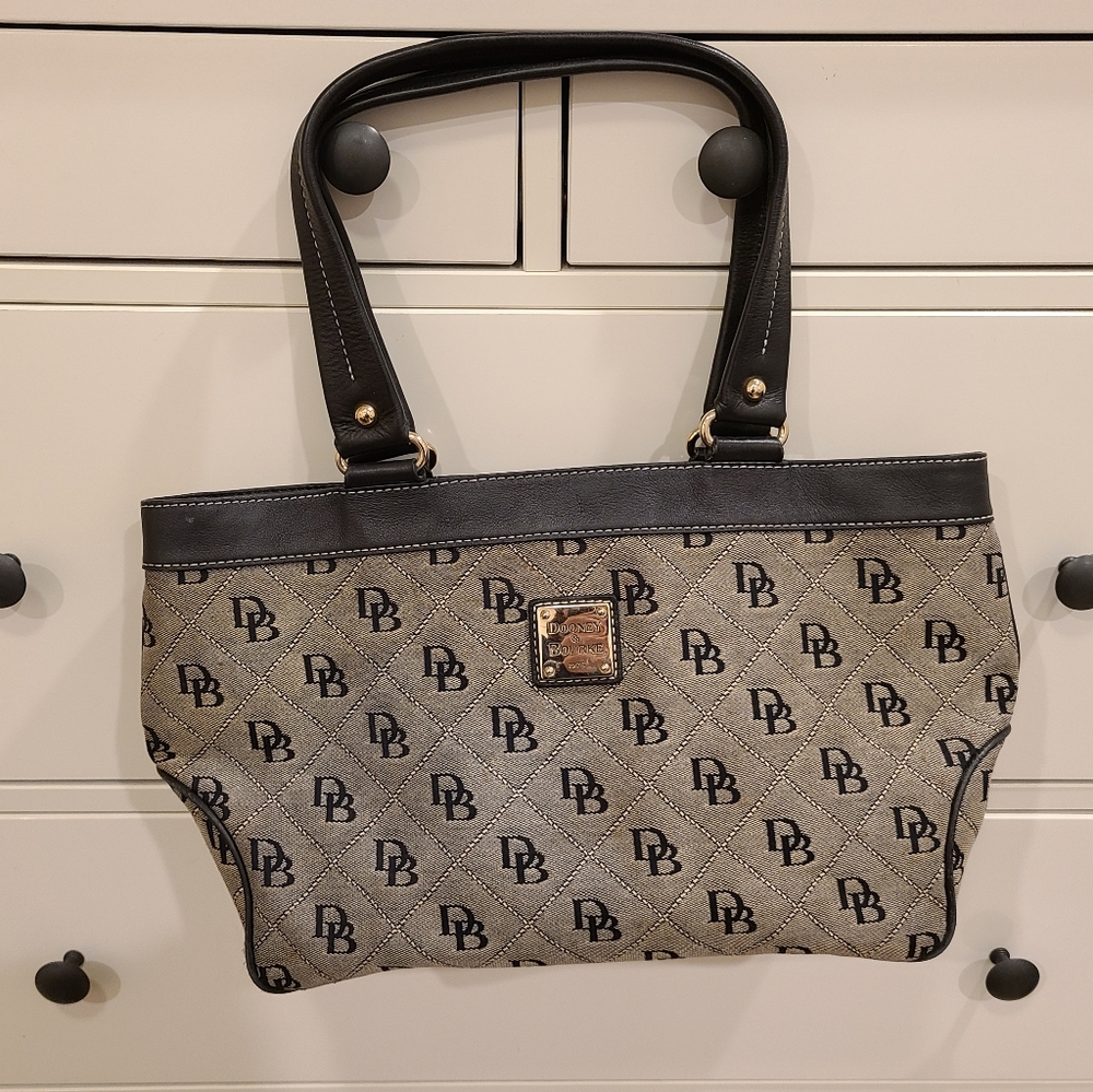 Dooney & Bourke Vintage Signature Quilted Handbag Grey Black Red Shoulder Bag